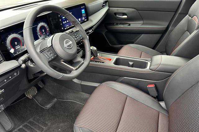New 2026 Nissan Kicks SR w/ SR Premium Package image 10
