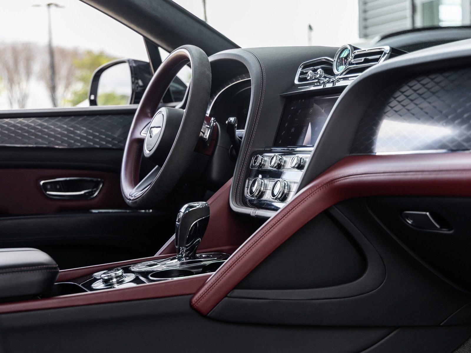 Used 2022 Bentley Bentayga image 51
