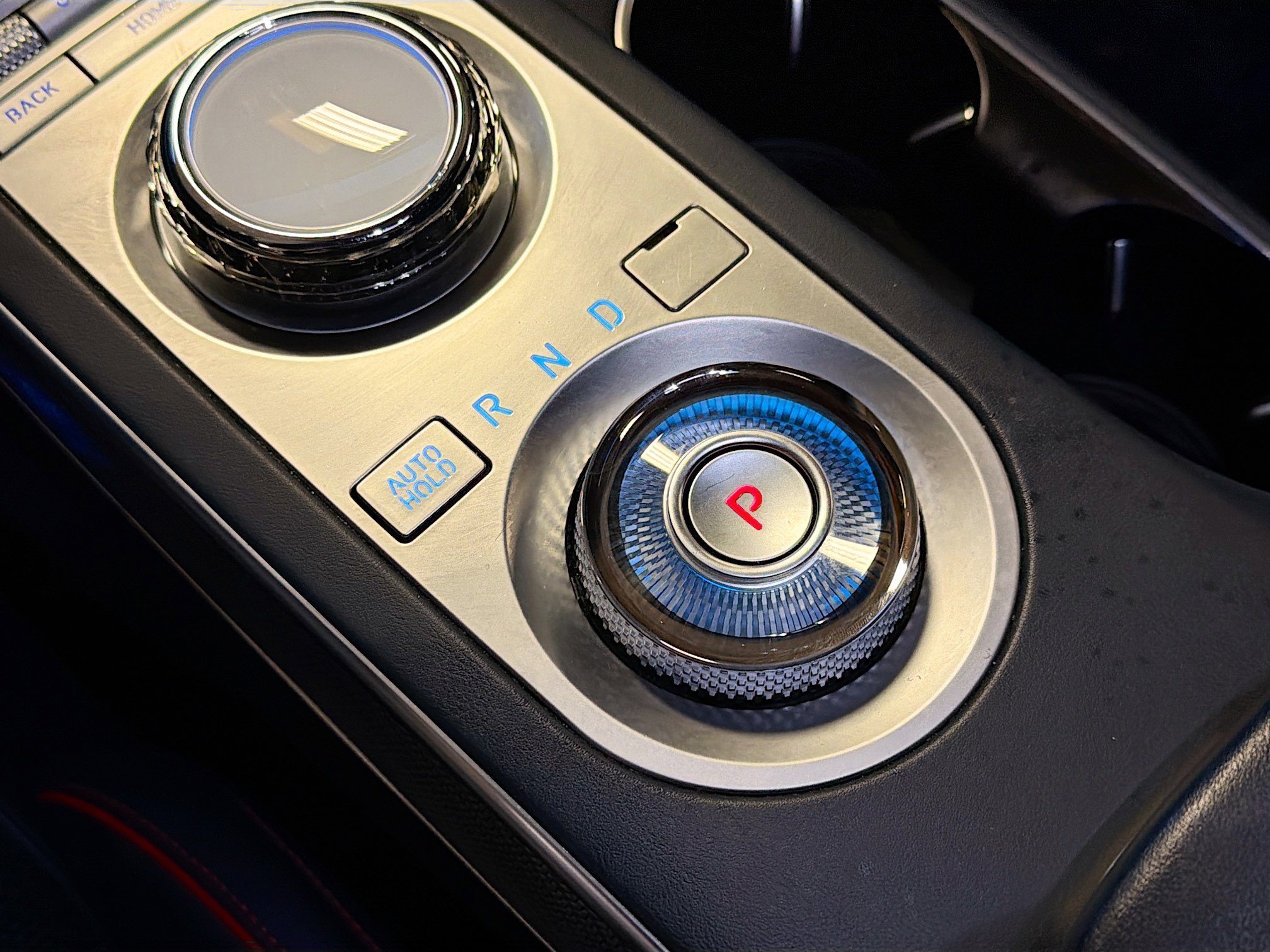 Used 2023 Genesis GV70 2.5T w/ Sport Prestige Package image 25