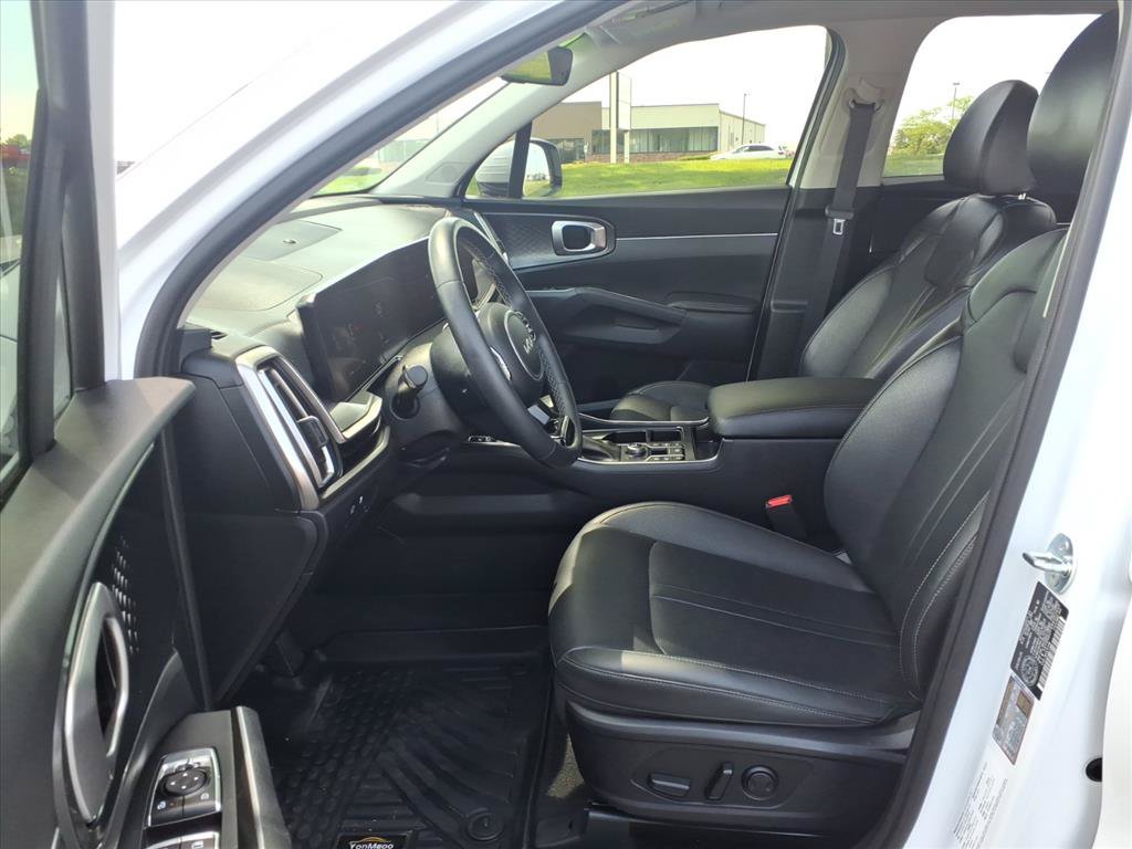 Used 2024 Kia Sorento X-Line EX AWD/4WD image 25