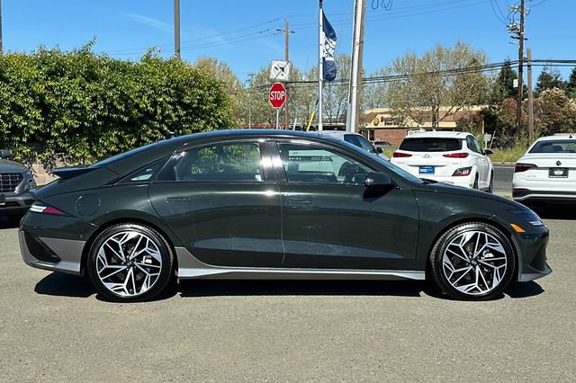 Used 2023 Hyundai Ioniq 6 Limited RWD image 3