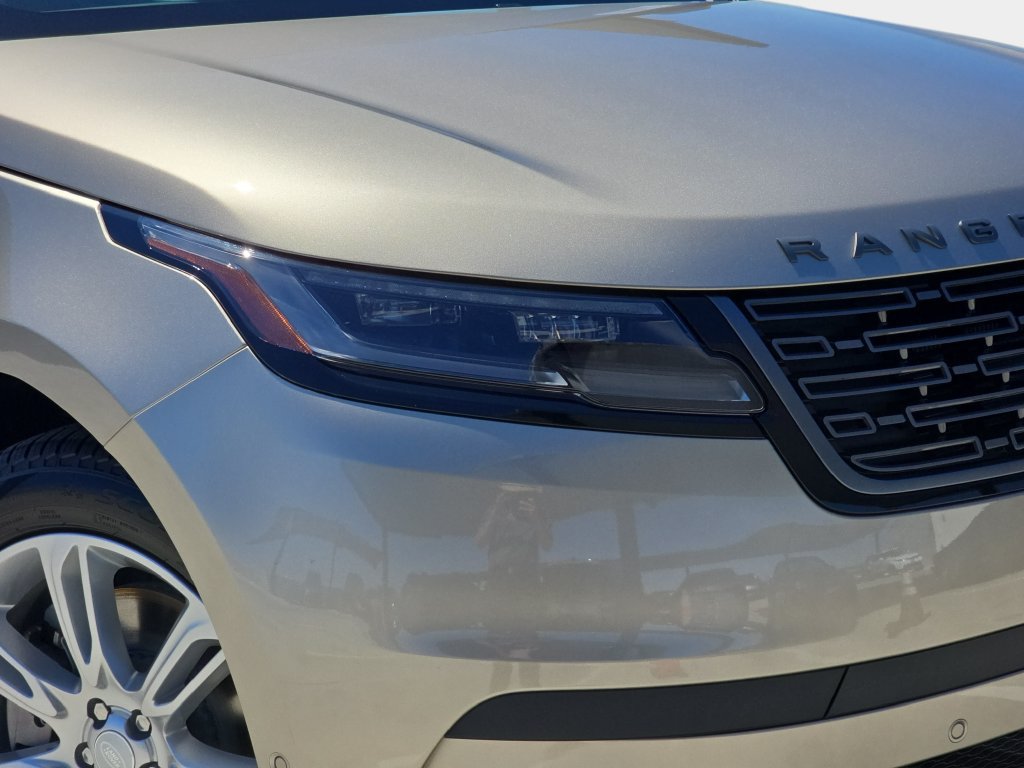 New 2026 Land Rover Range Rover Velar S AWD/4WD image 32