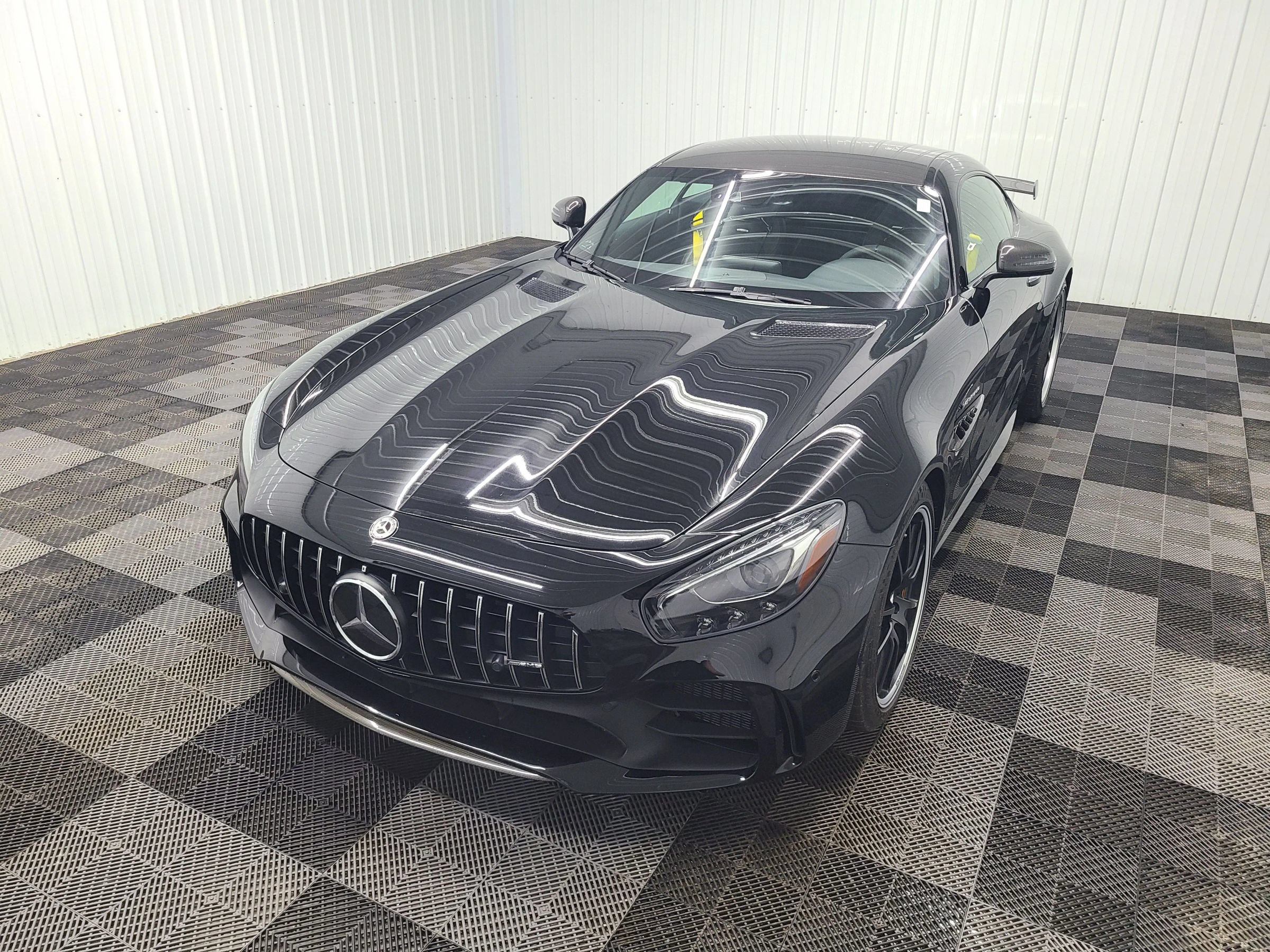 Used 2019 Mercedes-Benz AMG GT R image 27
