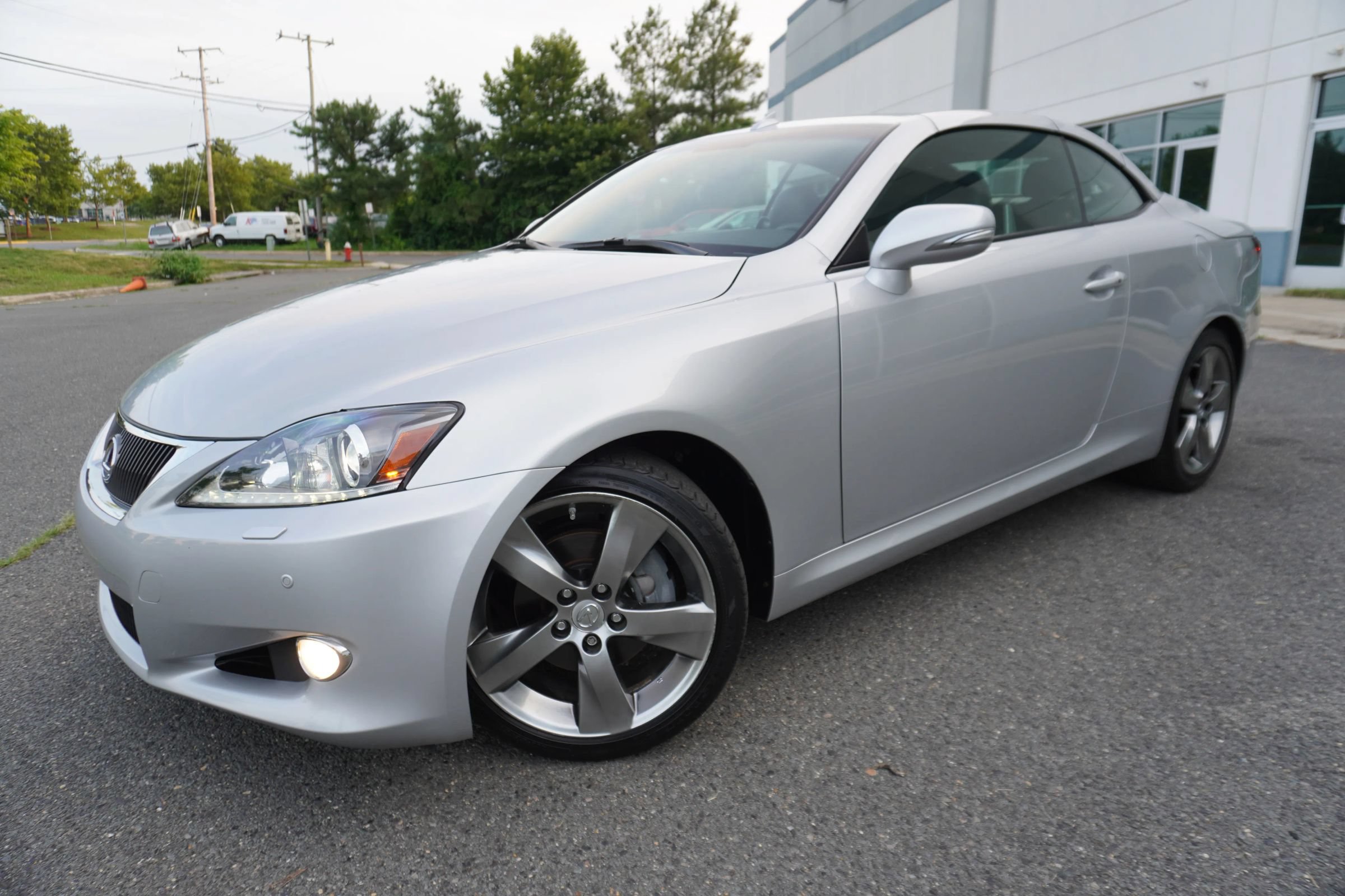 Used 2011 Lexus IS 250C RWD image 3