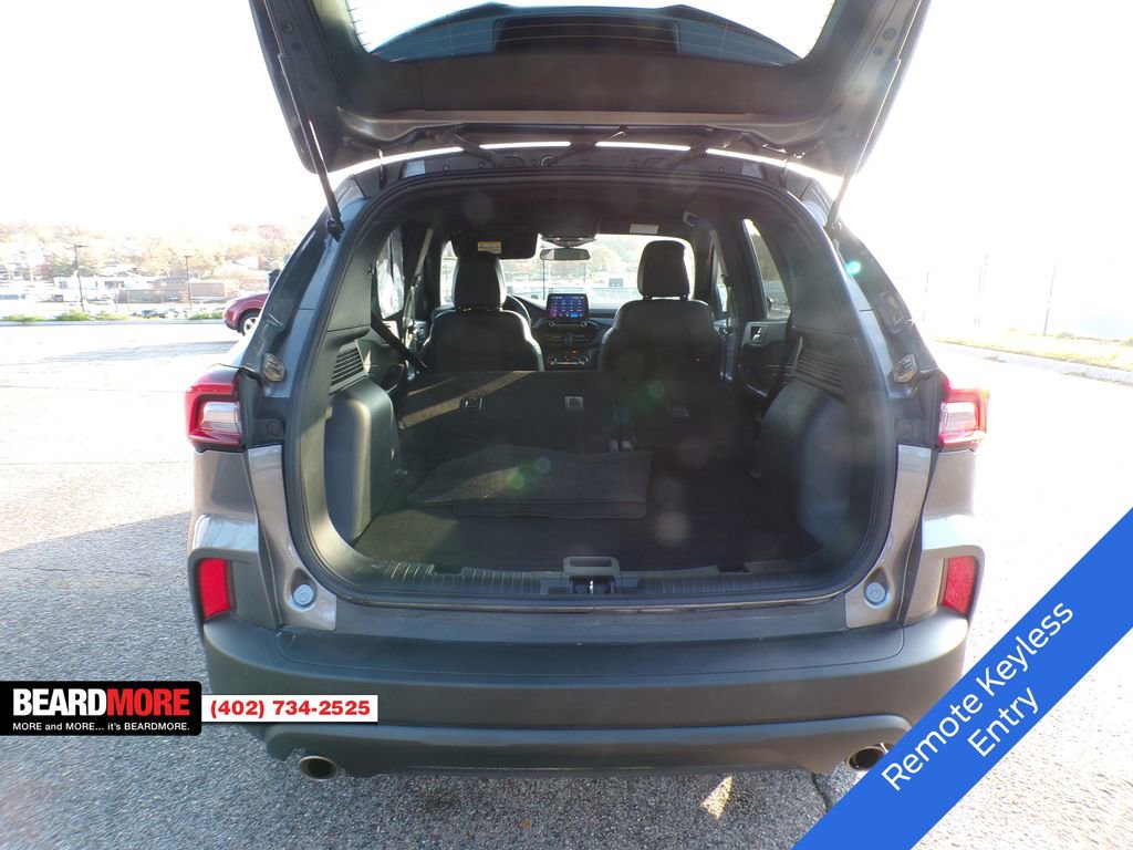 Used 2025 Ford Escape ST-Line image 9