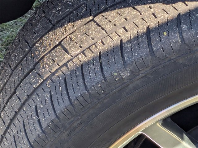 Used 2024 Ford Expedition Limited image 11