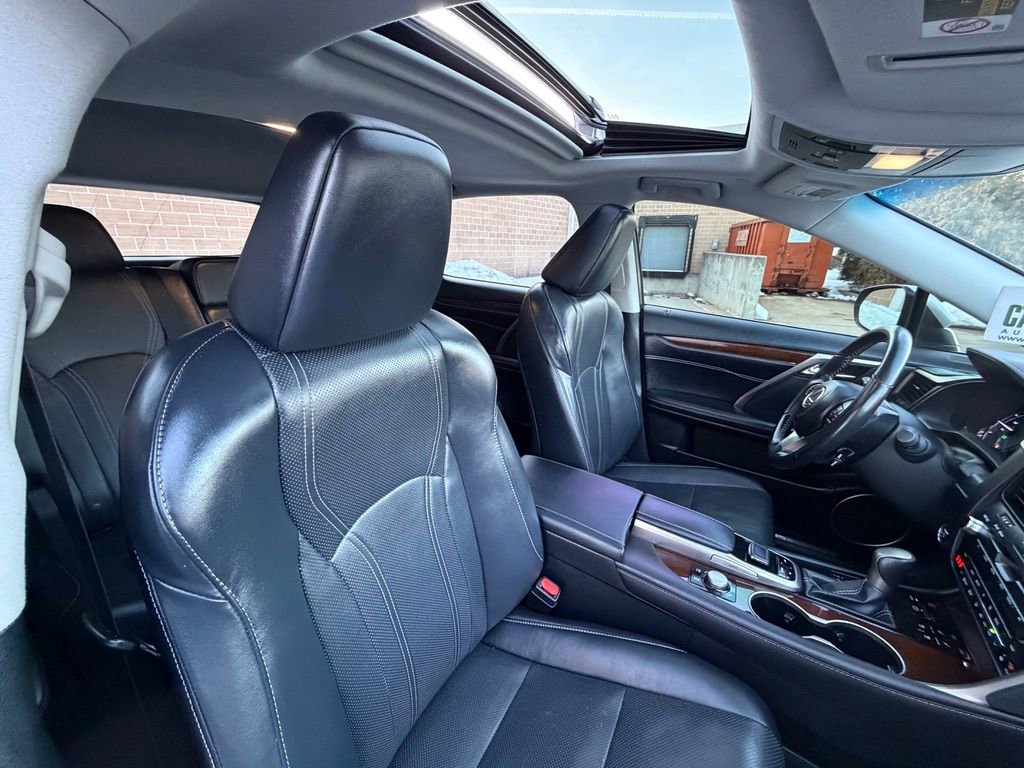 Used 2019 Lexus RX 450h AWD w/ Navigation Package image 31