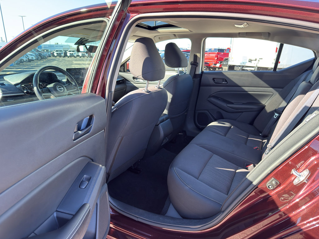 Certified 2024 Nissan Altima 2.5 SV w/ SV Premium Package image 30