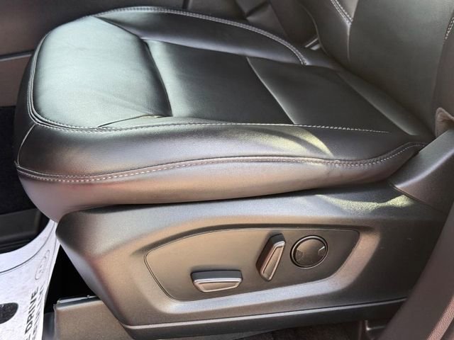 Used 2023 Ford Explorer XLT w/ Equipment Group 202A image 27