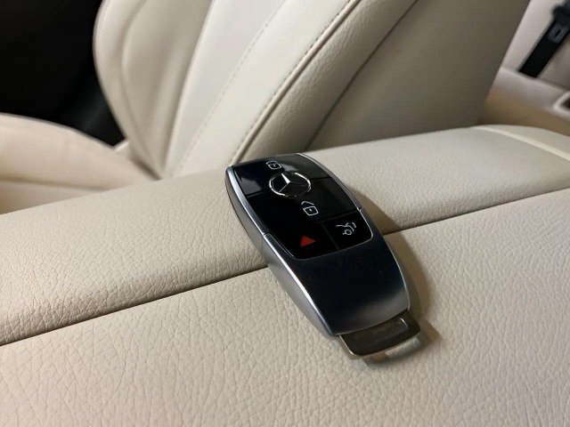 Used 2023 Mercedes-Benz E 350 Sedan w/ Premium Package image 89