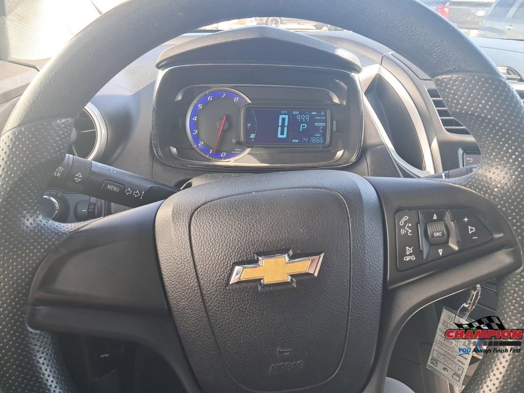 Used 2015 Chevrolet Trax LS FWD image 24