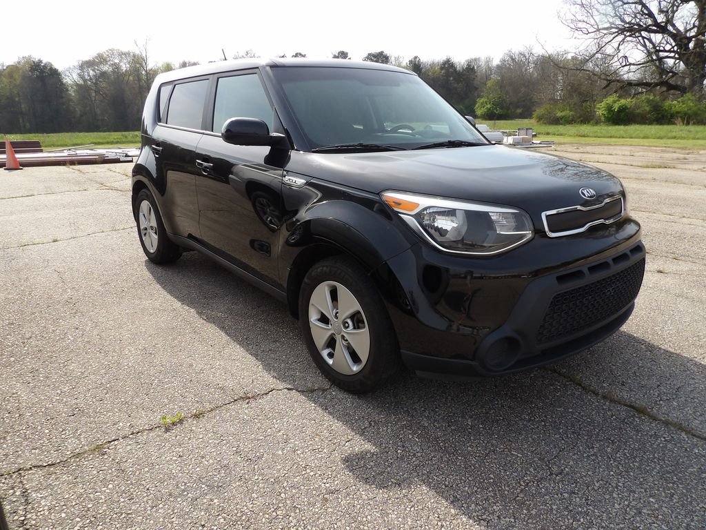 Used 2016 Kia Soul FWD image 2