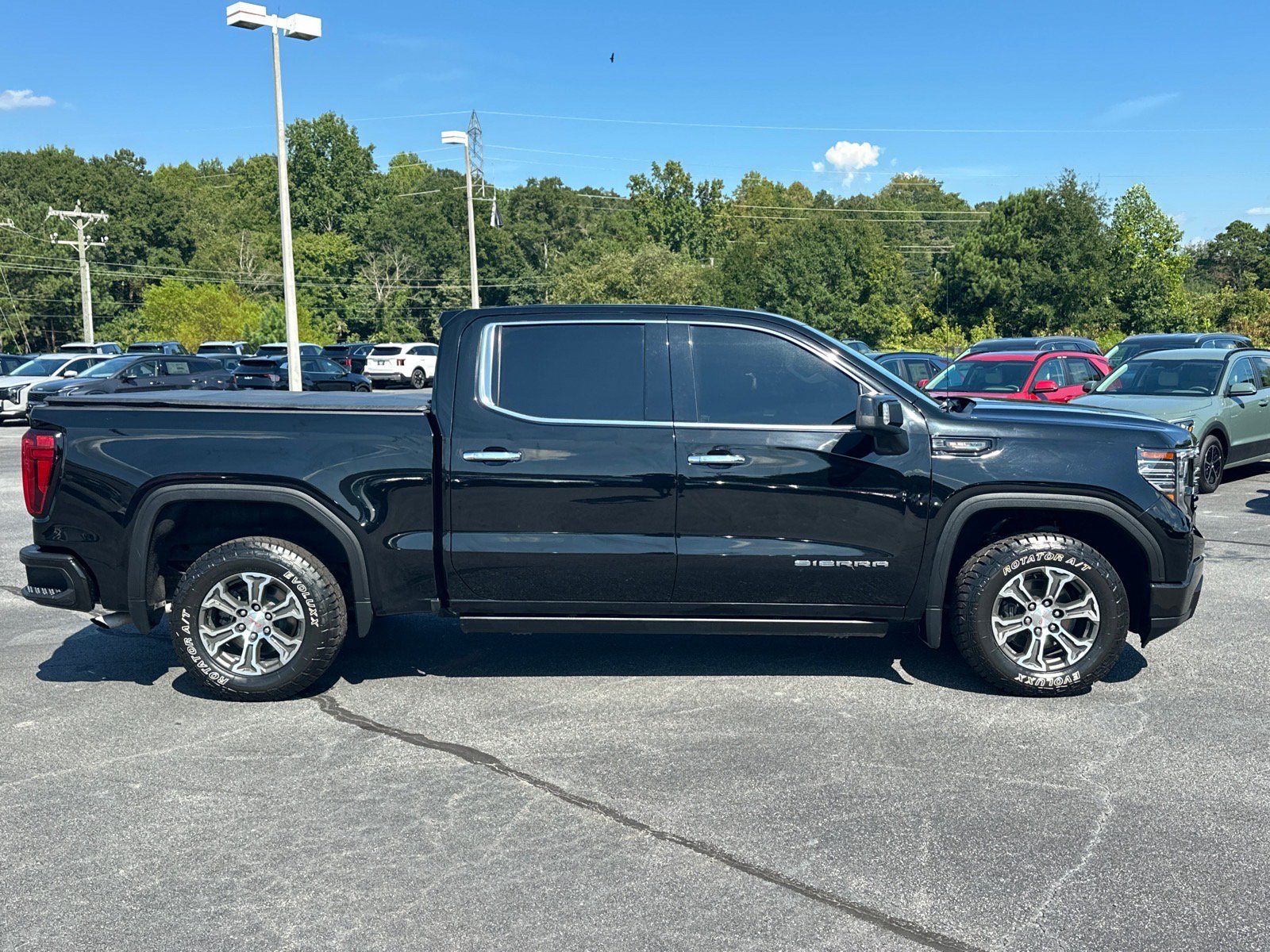 Used 2024 GMC Sierra 1500 SLT AWD/4WD image 2