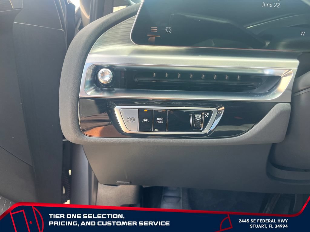Used 2025 Cadillac Lyriq Luxury RWD image 25