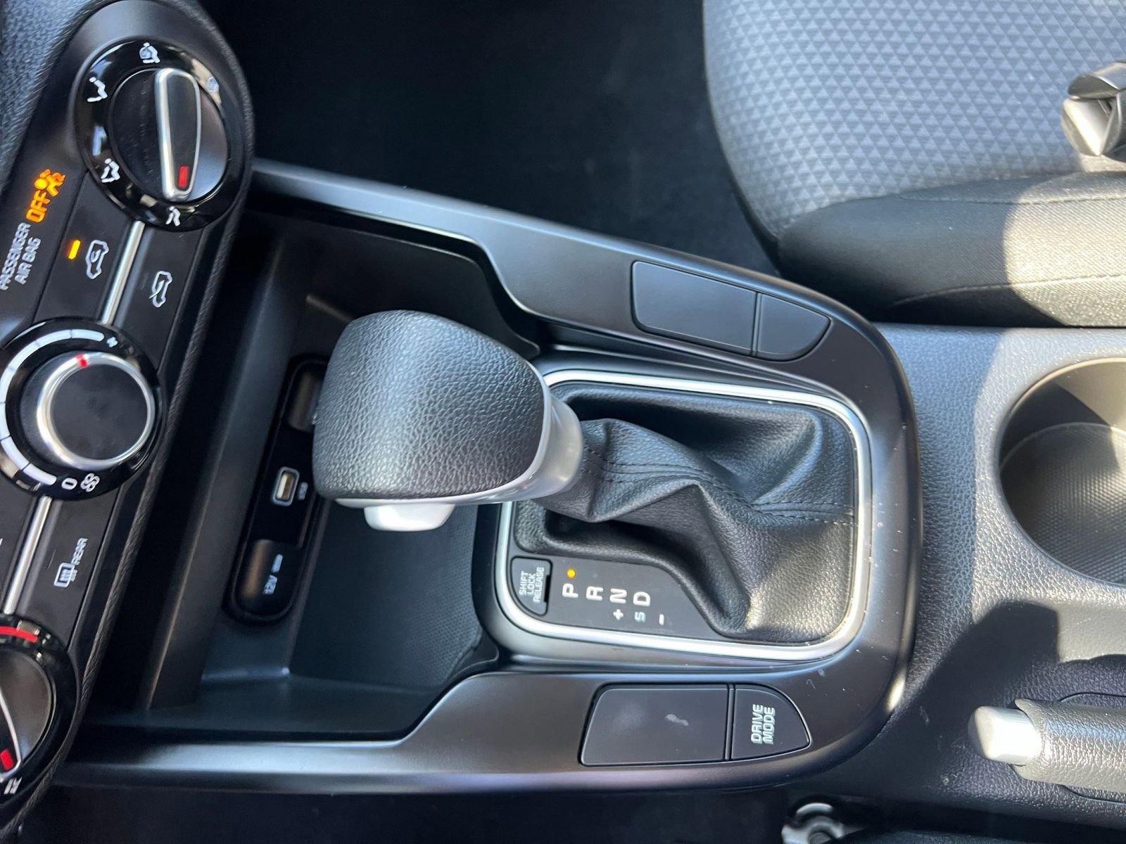 Used 2025 Kia Soul LX w/ LX Technology Package image 39