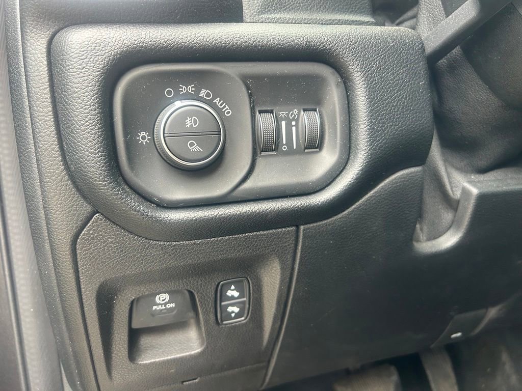 Used 2021 RAM 1500 Laramie AWD/4WD image 13