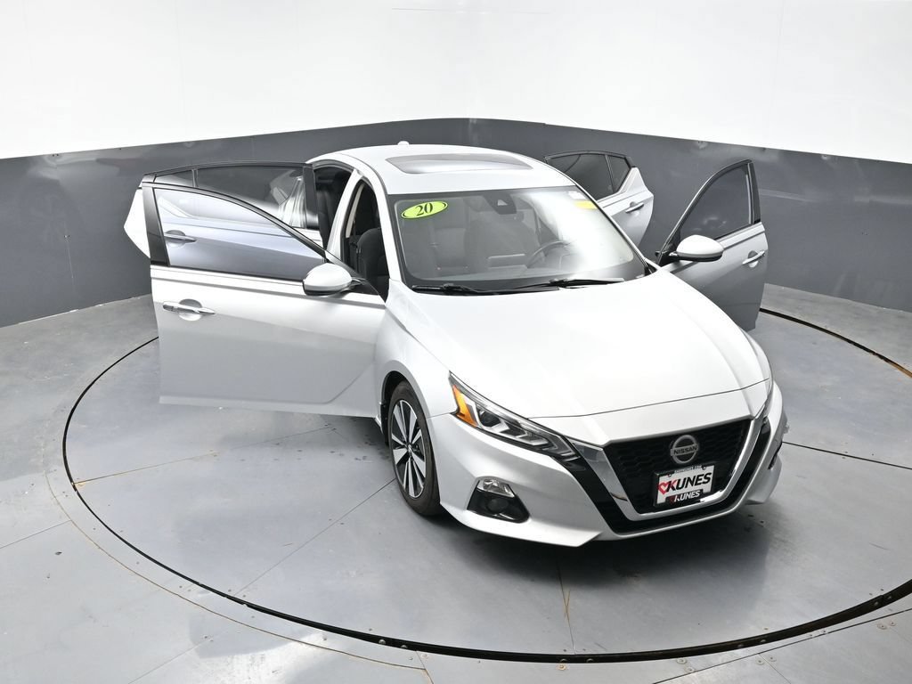 Used 2020 Nissan Altima 2.5 SV FWD image 57