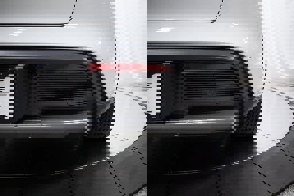 Certified 2025 Porsche Taycan 4S image 36