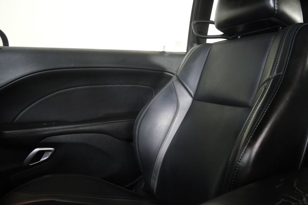 Used 2017 Dodge Challenger R/T Plus RWD image 15