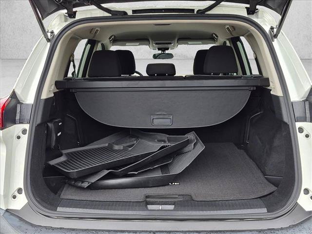 Used 2021 Nissan Rogue S FWD image 7