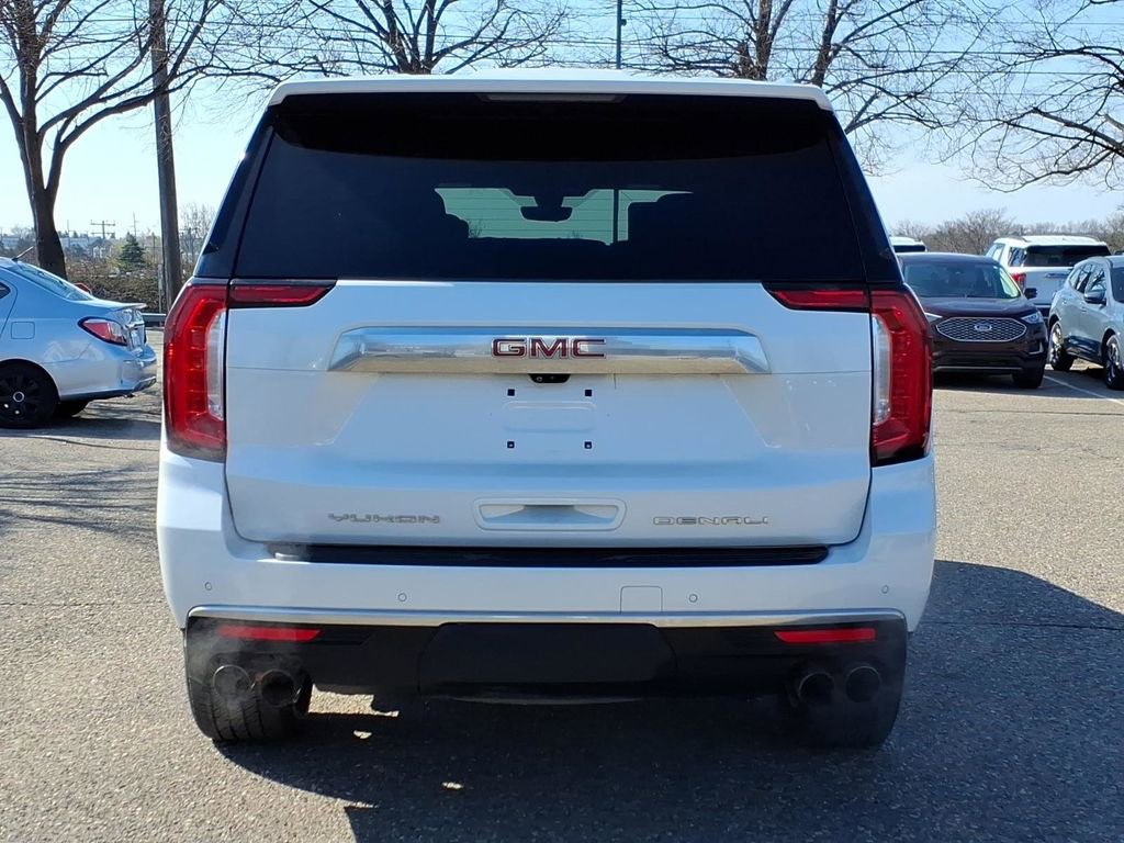 Used 2021 GMC Yukon XL Denali w/ Denali Ultimate Package image 4