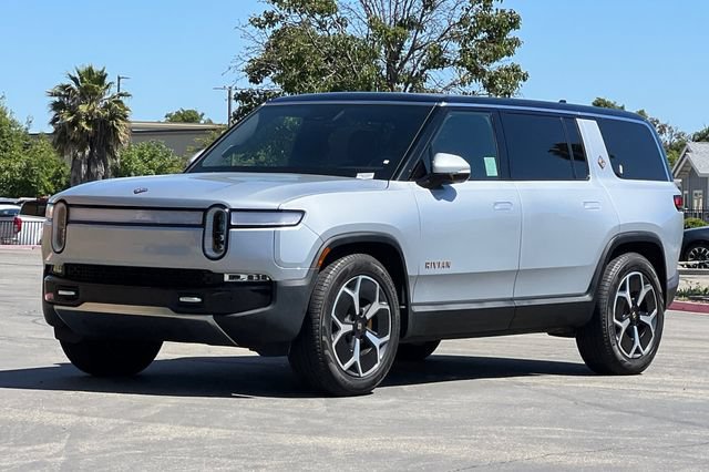 Used 2024 Rivian R1S Adventure AWD/4WD image 8
