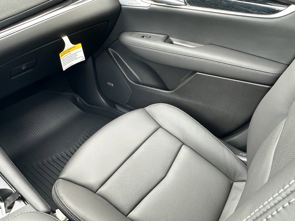 Used 2025 Cadillac XT5 Premium Luxury w/ LPO, Floor Liner Package FWD image 13