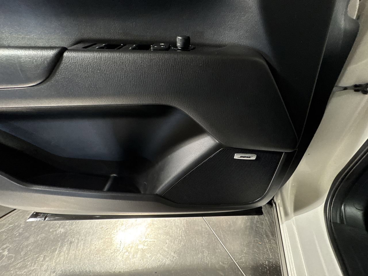 Used 2020 MAZDA CX-5 Touring image 20