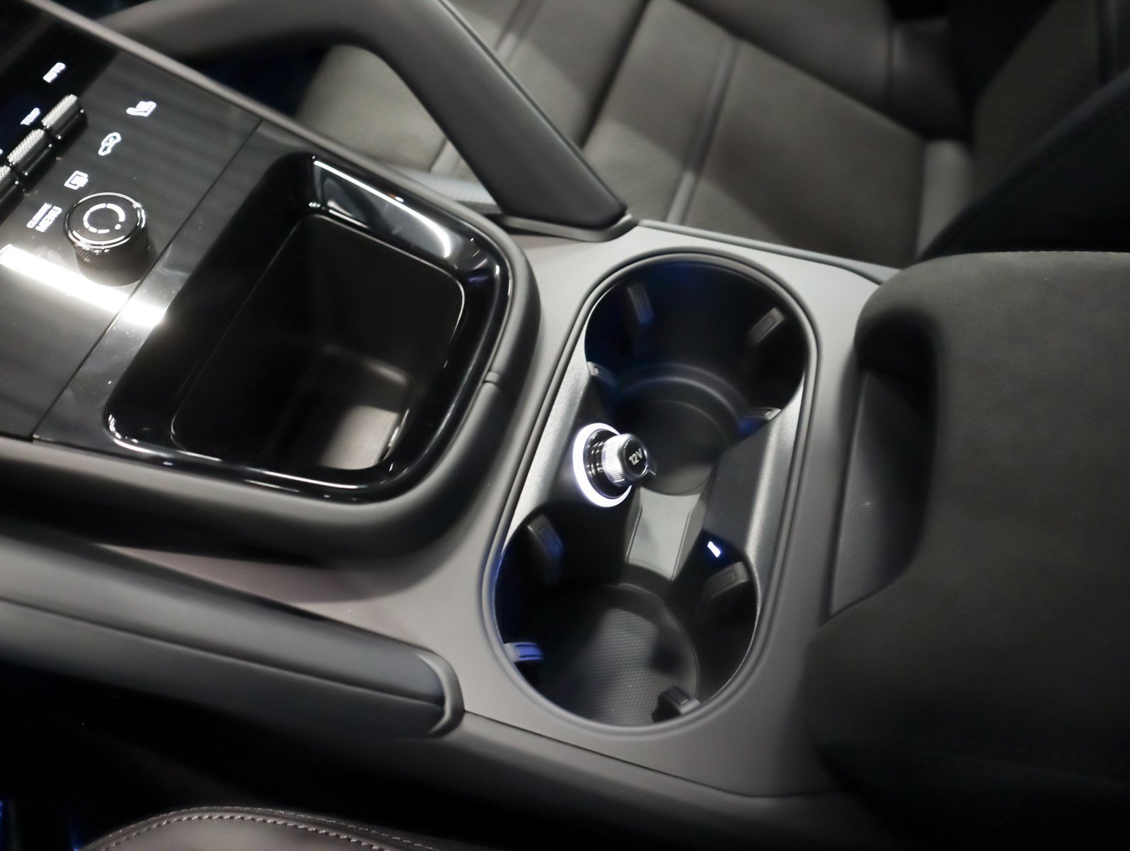 New 2026 Porsche Cayenne GTS image 20