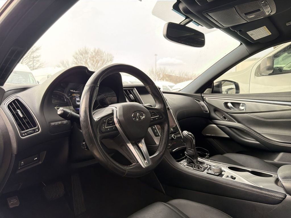 Used 2017 INFINITI Q60 w/ Premium Plus Package 3.0T image 6