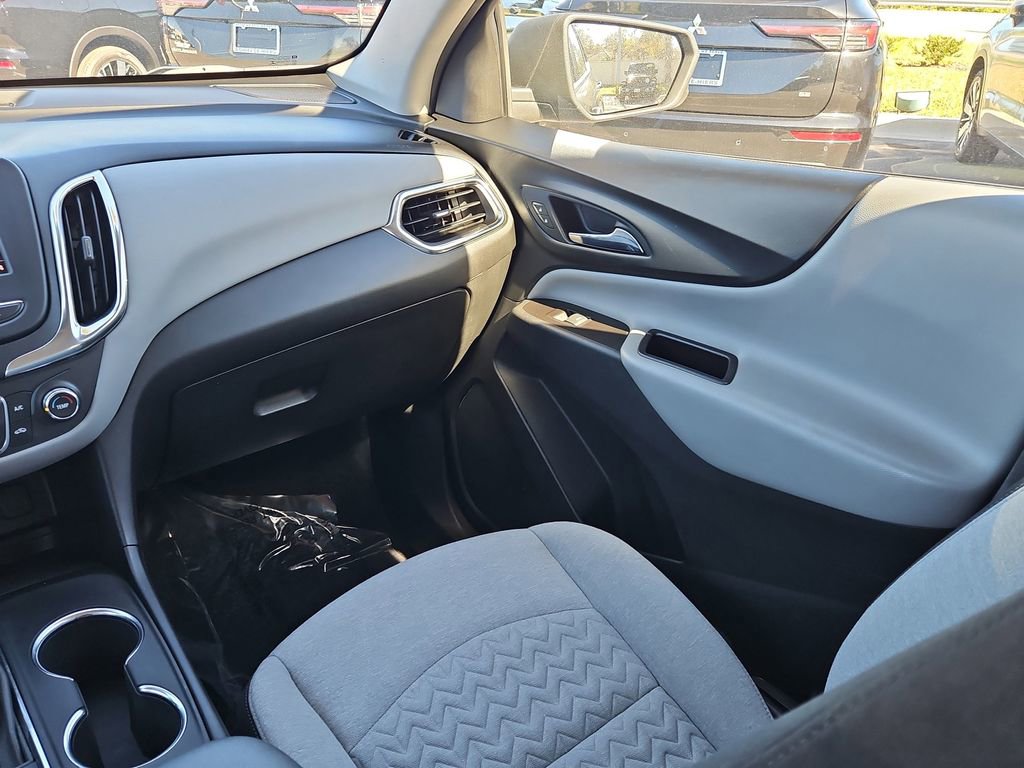 Used 2022 Chevrolet Equinox LS image 10