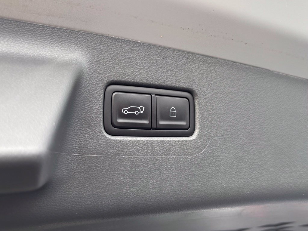 Used 2026 Hyundai Santa Fe SEL AWD/4WD image 21