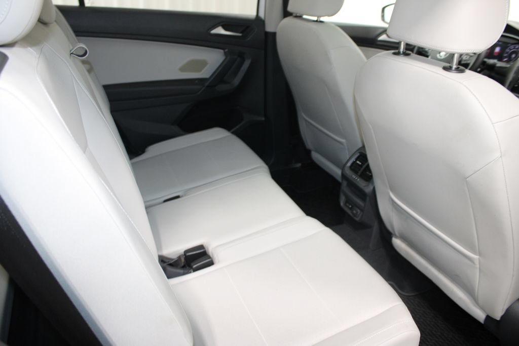 Used 2019 Volkswagen Tiguan SEL FWD image 22