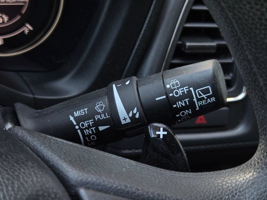 Used 2016 Honda HR-V EX image 26