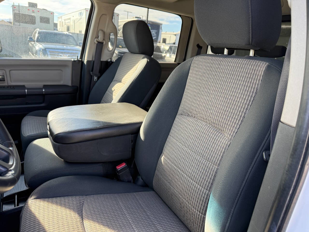 Used 2012 RAM 1500 Big Horn w/ Luxury Group image 16