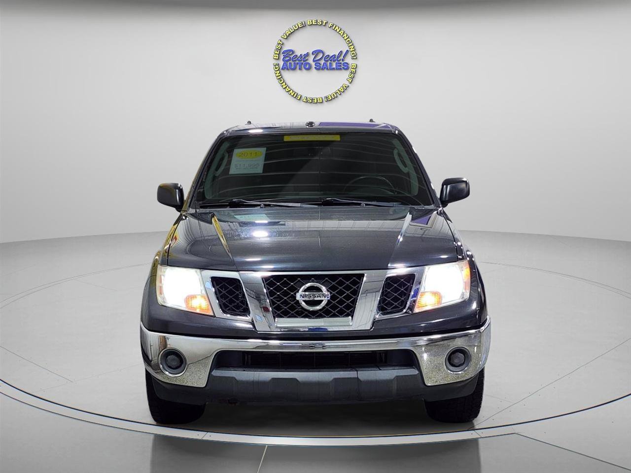Used 2011 Nissan Frontier SV w/ SV Premium Utility Pkg AWD/4WD image 9