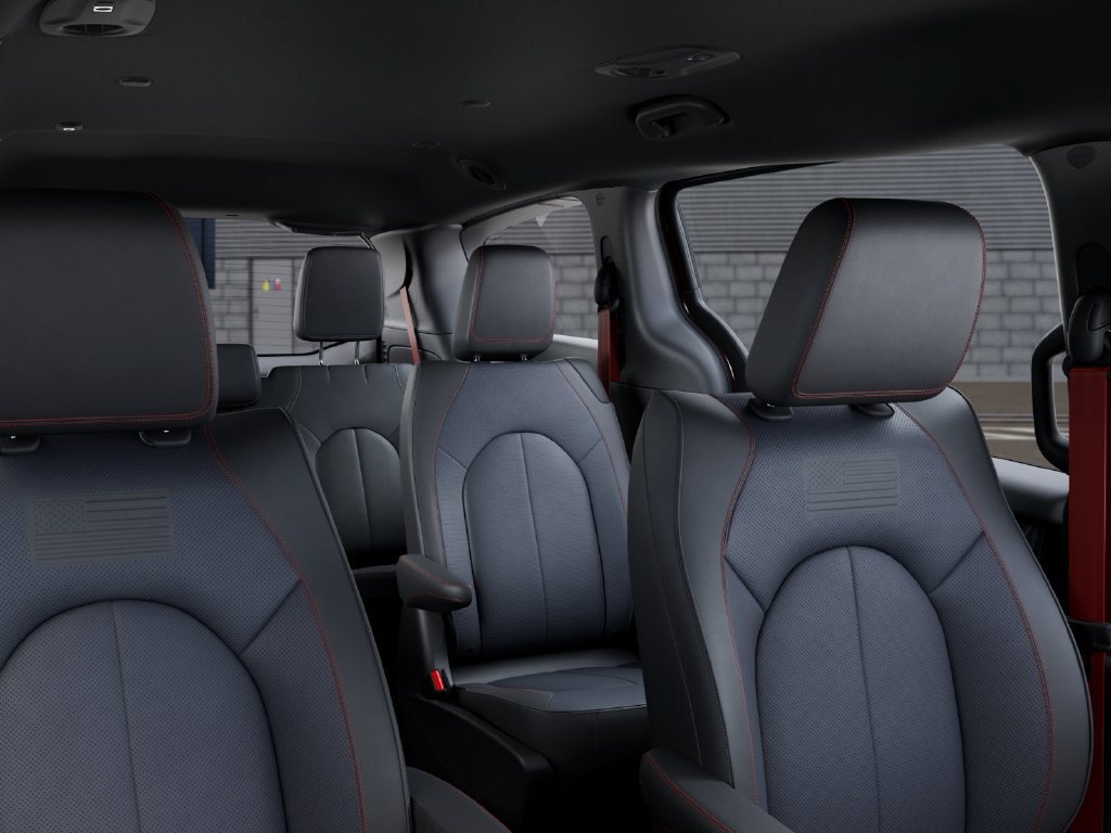 New 2027 Chrysler Pacifica Select AWD/4WD image 27