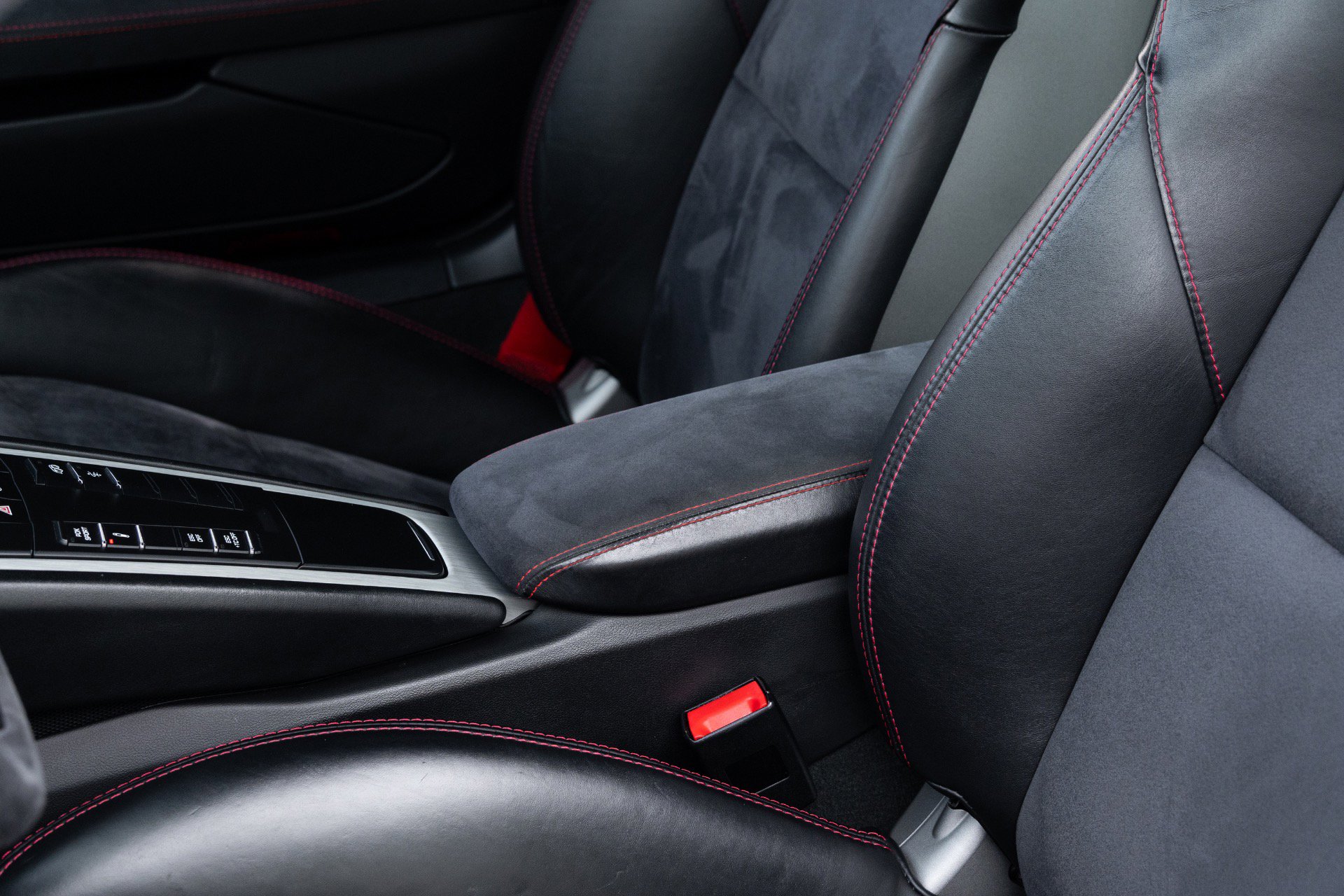 Used 2018 Porsche 911 GT3 RWD image 52