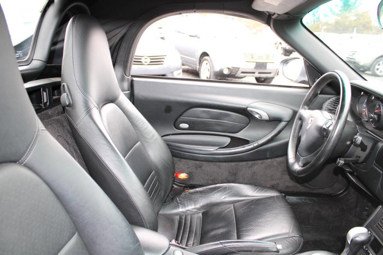 Used 2001 Porsche Boxster image 18