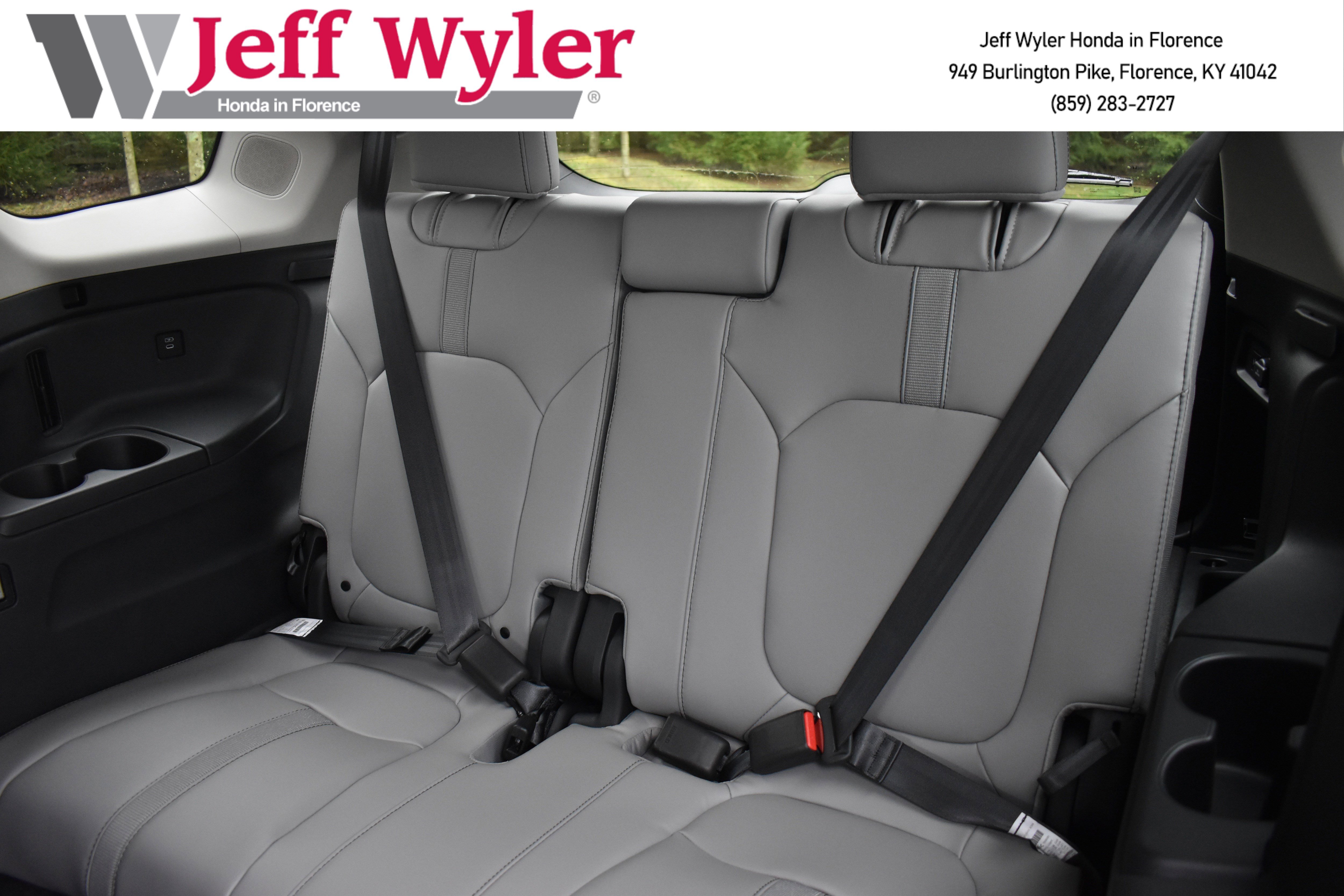 New 2025 Honda Pilot Touring image 15