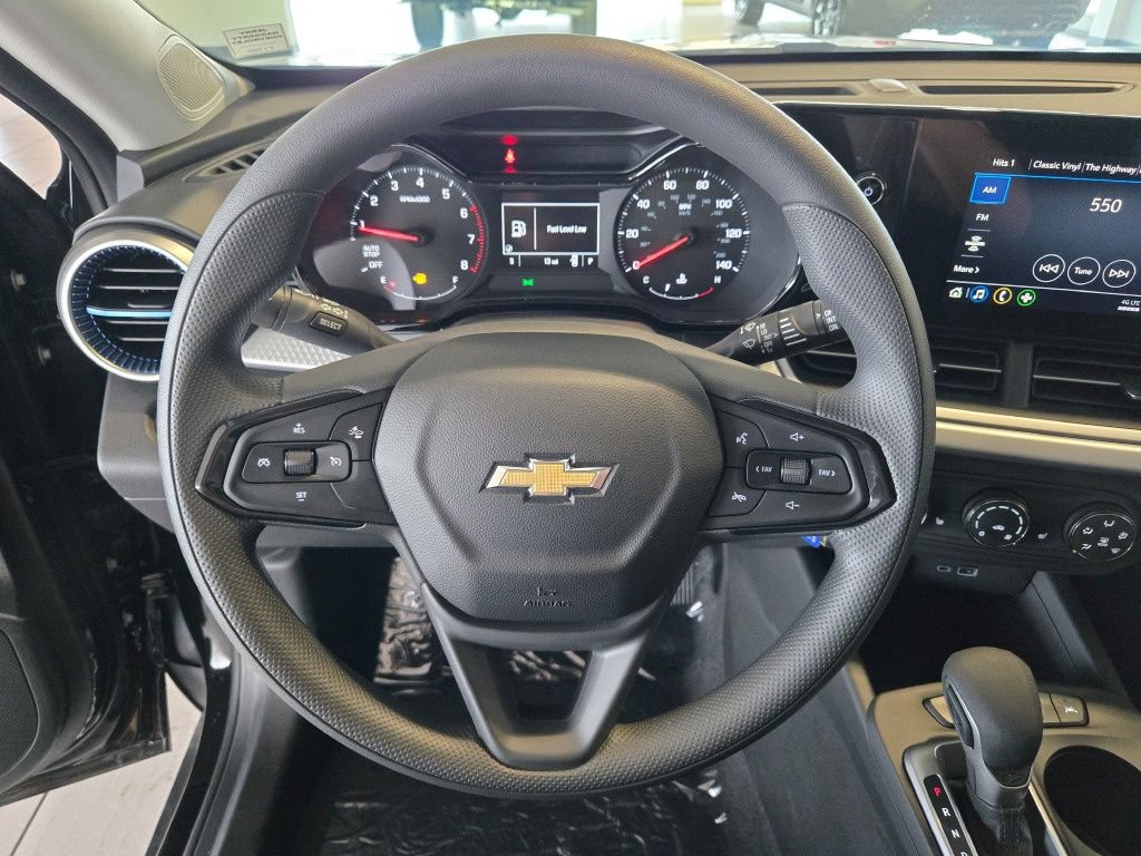 New 2026 Chevrolet Trax LS w/ LS Convenience Package FWD image 26