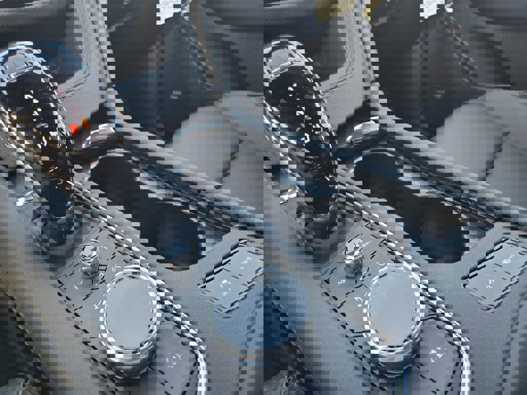 New 2026 Cadillac XT5 Luxury image 13