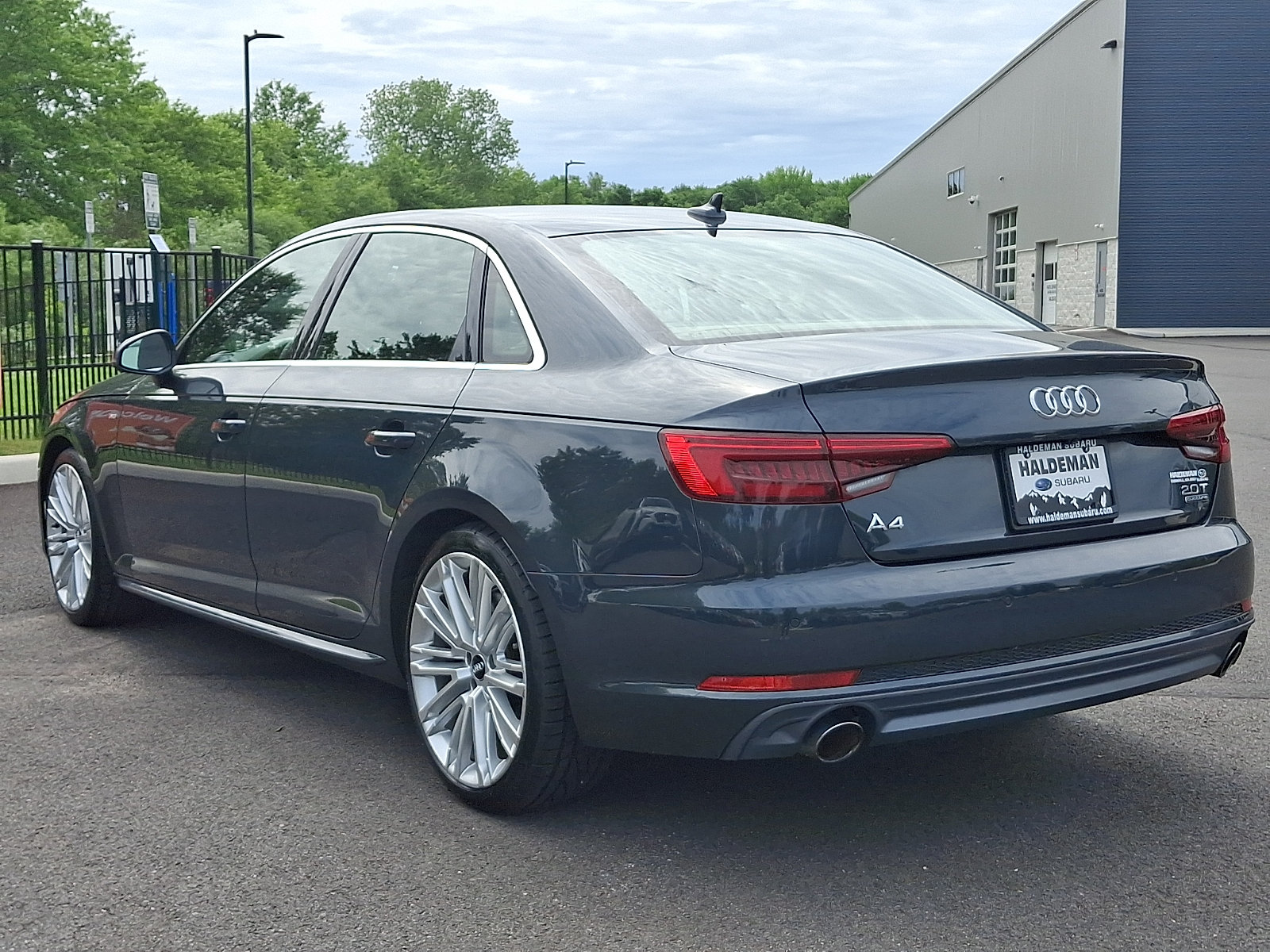 Used 2017 Audi A4 2.0T Prestige w/ Prestige Package AWD/4WD image 5