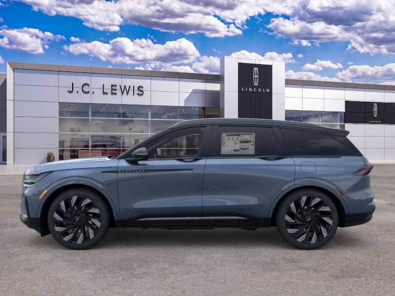 New 2026 Lincoln Nautilus Reserve AWD/4WD image 4