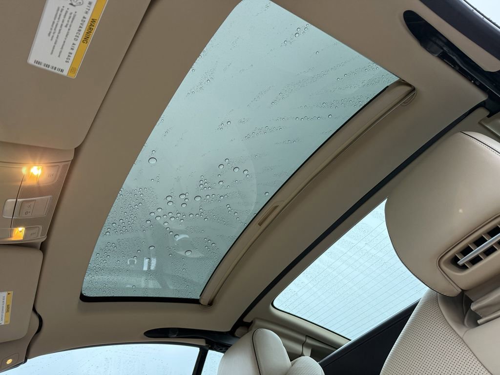 Used 2013 Mercedes-Benz SL 550 image 17