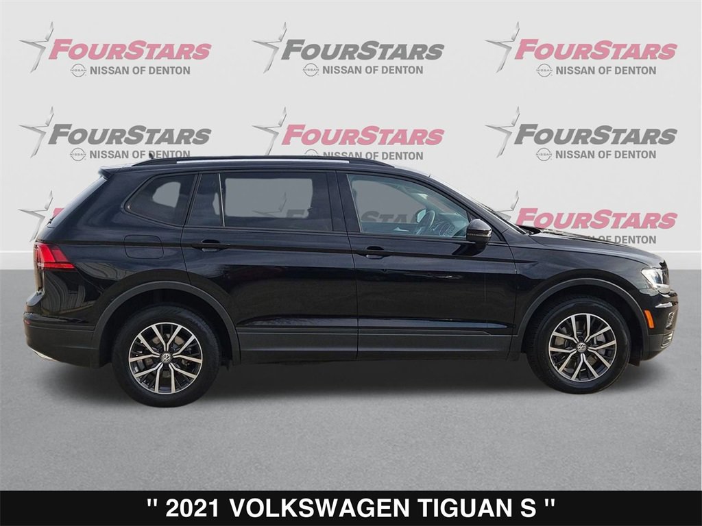 Used 2021 Volkswagen Tiguan S image 3