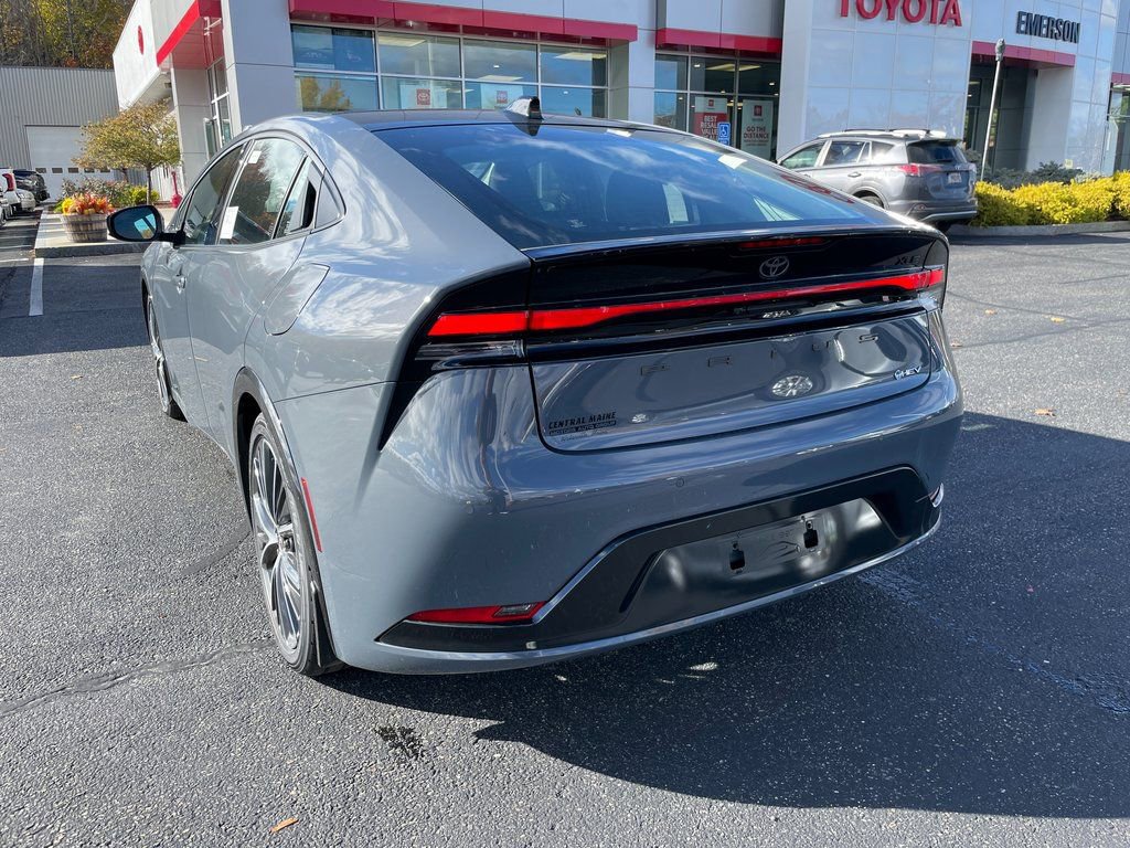 New 2026 Toyota Prius XLE image 3