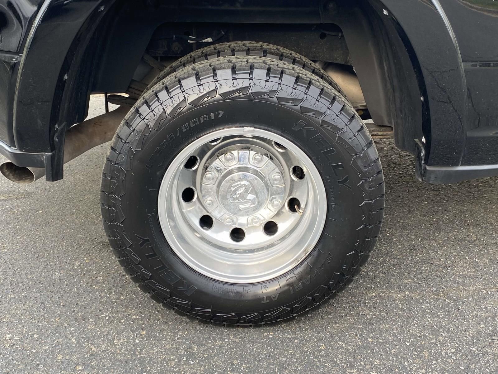 Used 2019 RAM 3500 Laramie image 8