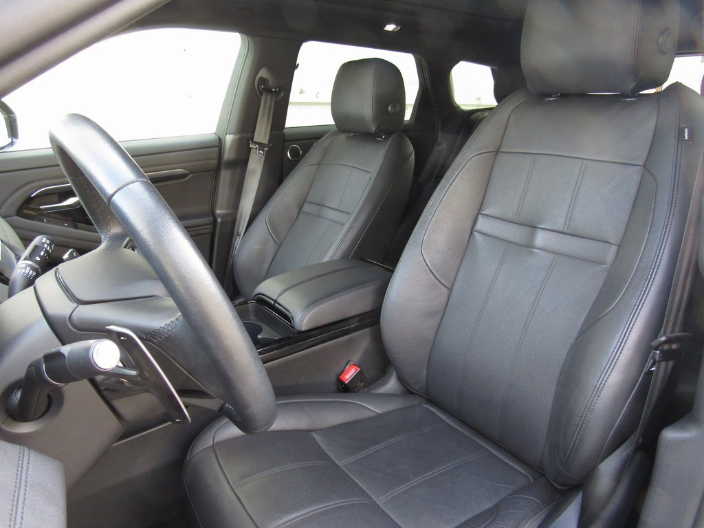 Used 2023 Land Rover Range Rover Evoque R-Dynamic SE image 11