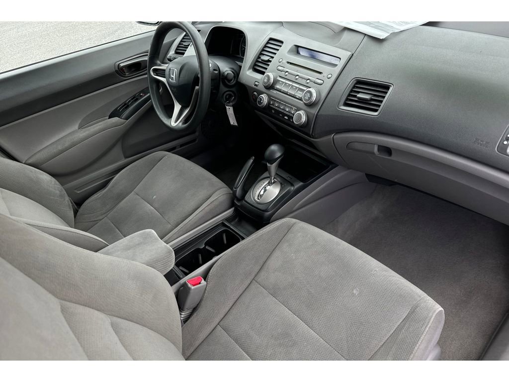Used 2010 Honda Civic DX-VP image 16